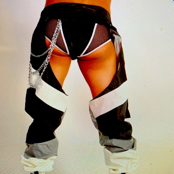 Unisex Reflective Chain Chaps - Picture 3 of 14